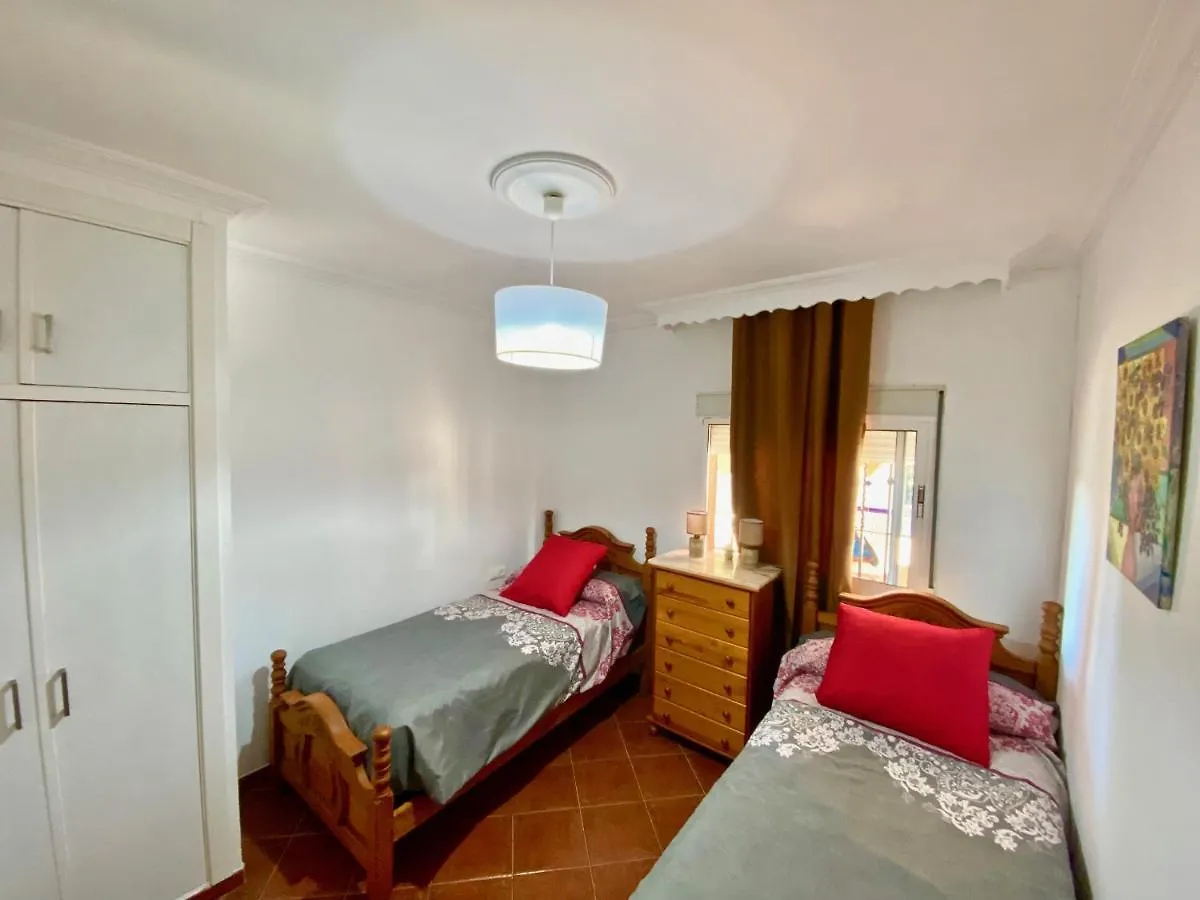 Casa 3 Habitaciones Con Piscina De Temporada Compartida Con Dos Estudios - - Jacuzzi Spa Consultar - Trassierra - 8Km De Cordoba -- Trassierrarooms Испания